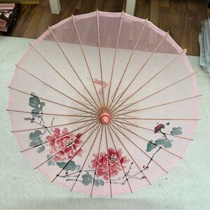 Vintage Beautiful Ancient Chinese Umbrella in pink